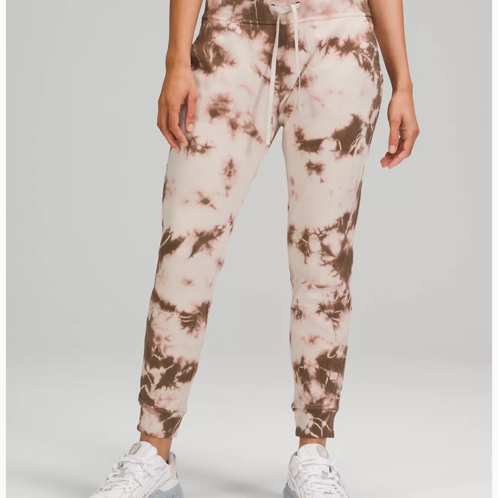 Lululemon warm down jogger 28 inch NWOT